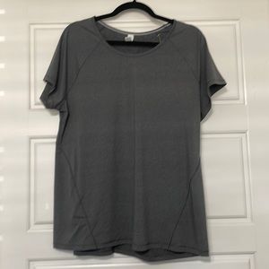 All in Motion T-shirt Womens XL